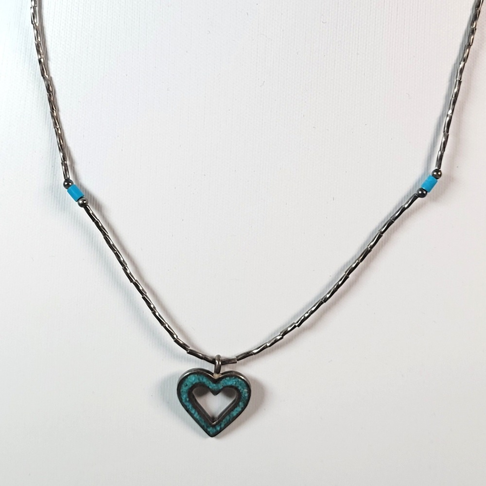 CJ Sterling Silver Heart Necklace Crushed Turquoise Inlay Liquid Silver Style